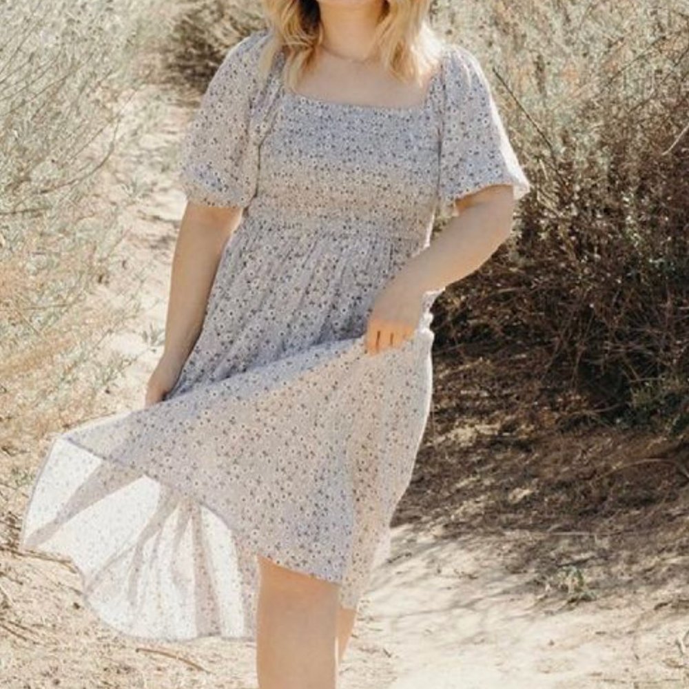 Carly Jean Los Angeles Joslyn Dress Size Medium